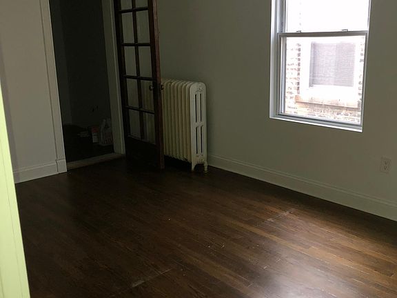 2nd image of 4451 W Wrightwood Ave