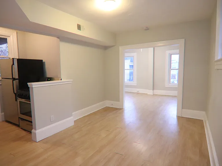 1404 Eutaw Pl #6 — Photo 3