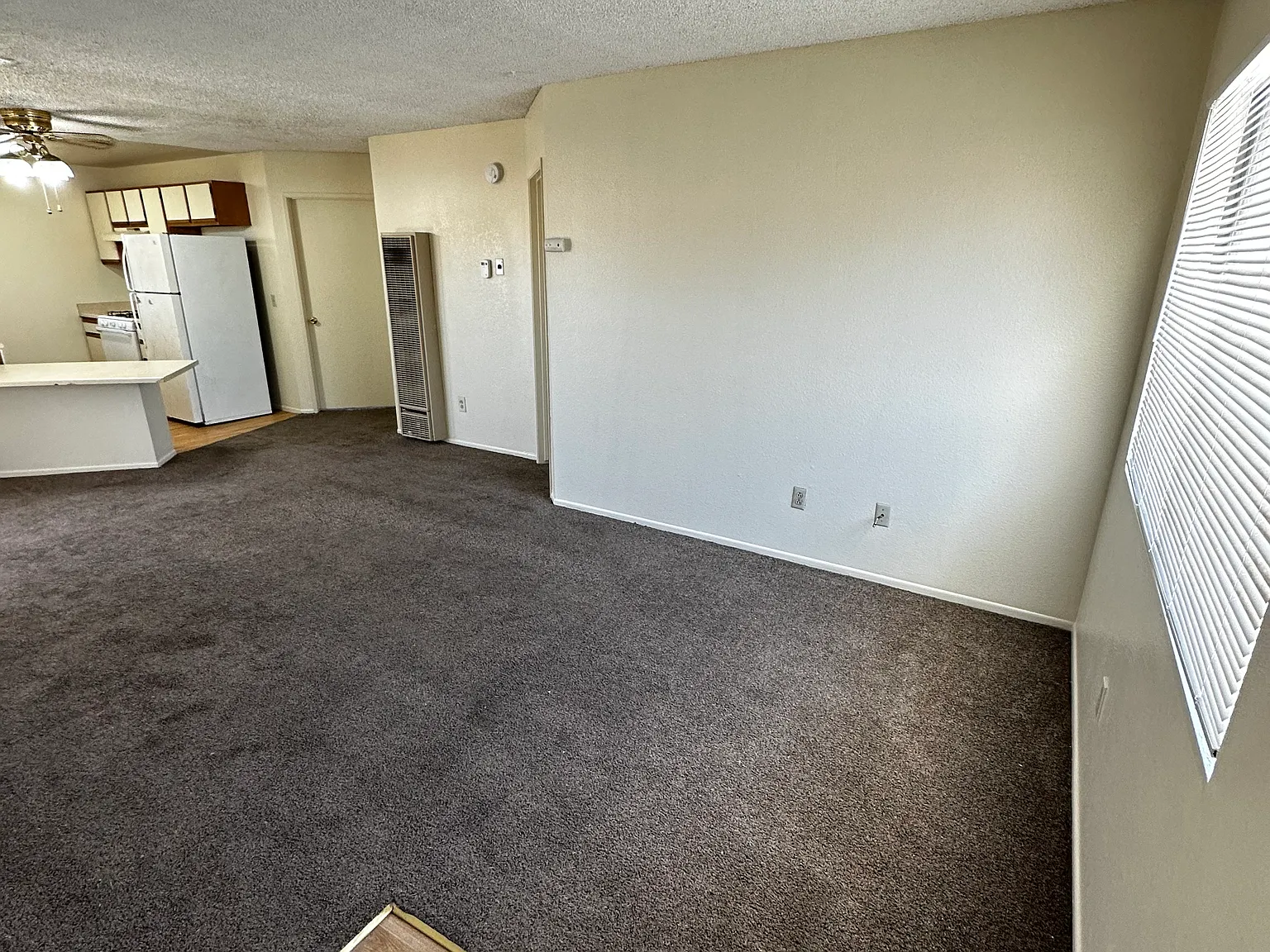 2 bed, 899 sqft, $1,050 — Photo 2