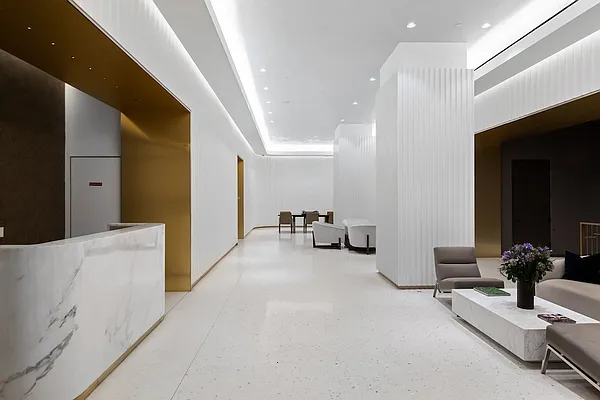 Rented by Greystar | media 36