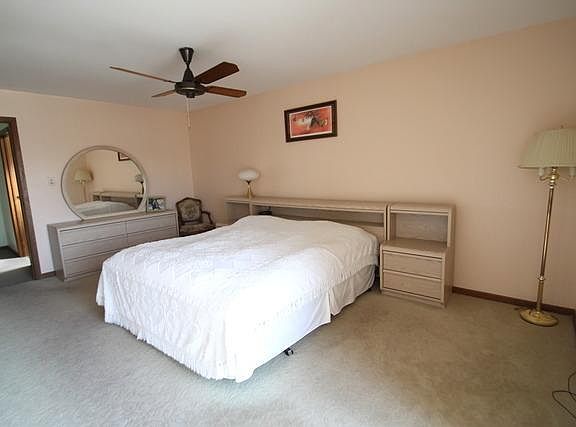 Master Bedroom (new Carpeting to be installed)