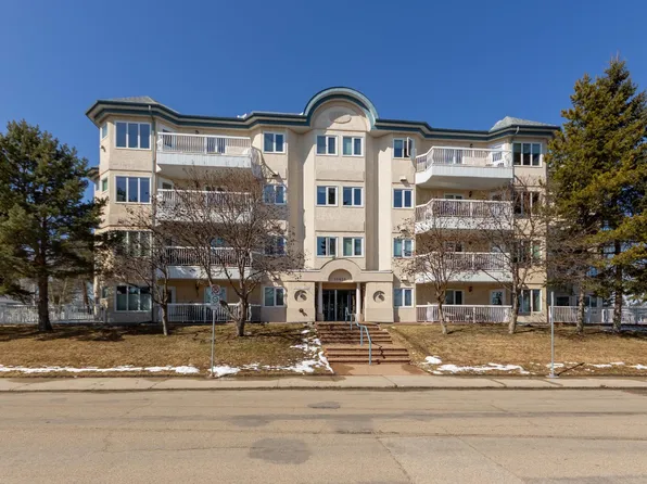 10610 76th St NW #402, Edmonton, AB T6A 3Y9