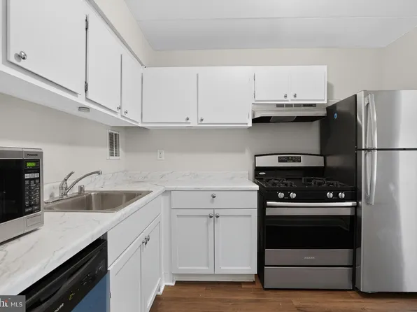 (undisclosed Address), Alexandria, VA 22303