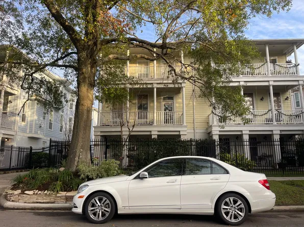 210 Hawthorne St, Houston, TX 77006