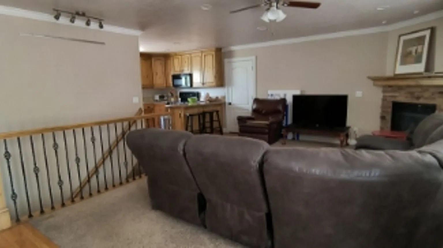 1250 South Pinewood Way - Student Housing — Photo 4