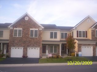 120 Farm Meadows Ln, Hockessin, DE 19707