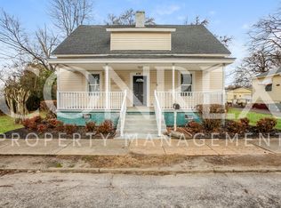 408 W Pitts St, Clinton, SC 29325