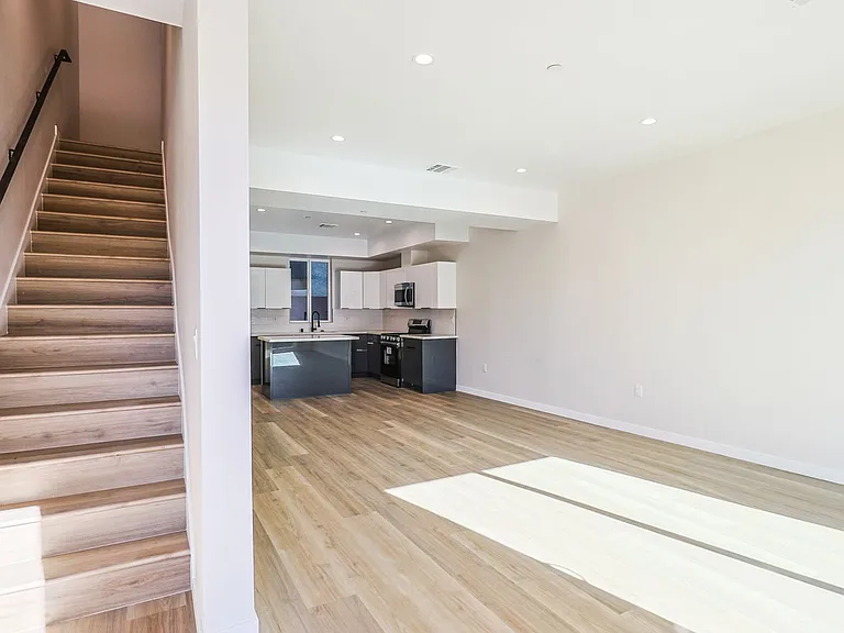 5517 Glennie Ln — Photo 11