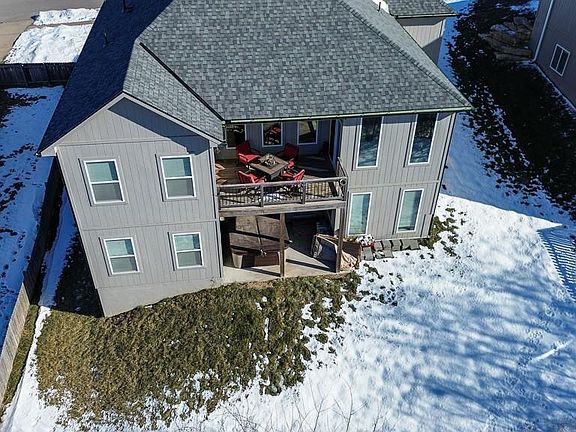 4th image of 1500 SW Cross Creek Dr