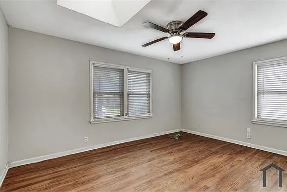 3604 Sydney St — Photo 11