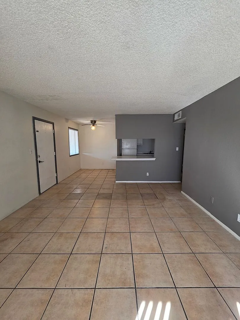 Hacienda Park apartments is centrally located and offers extra large 2 bedroom/2 bath apartments. — Photo 2