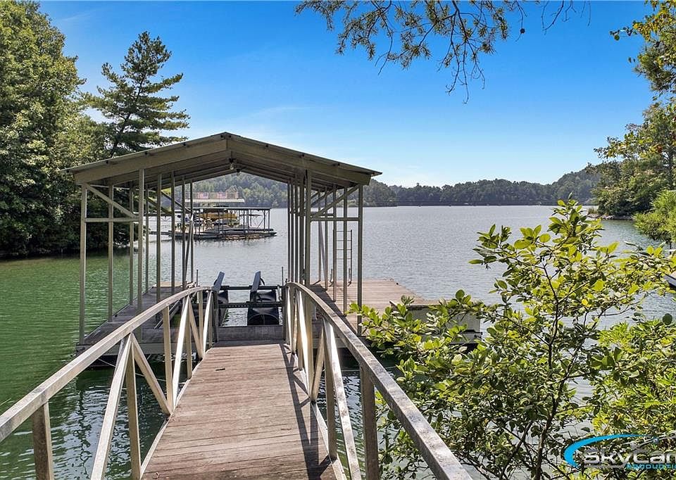 1st image of 916 Longshore Dr