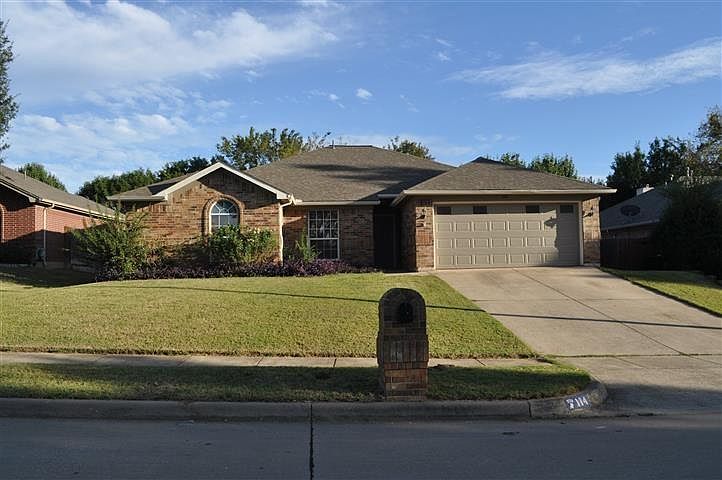 1st image of 114 Carlsbad Dr