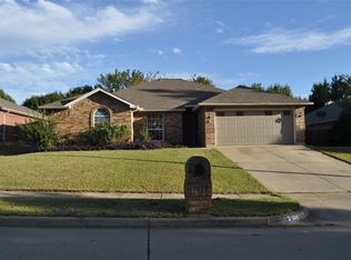 114 Carlsbad Dr, Mansfield, TX 76063
