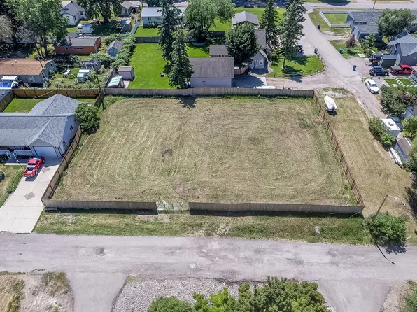 604 10th Ave E, Polson, MT 59860
