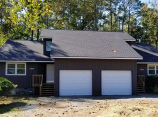 6356 Pine Grove Dr, Wilmington, NC 28409