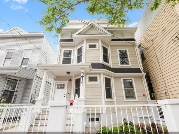 211 Summit Avenue image 1 of 28