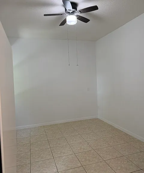 16083 SW 63 Road Ter — Photo 10