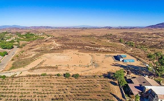 5th image of 39730 Calle Cabernet