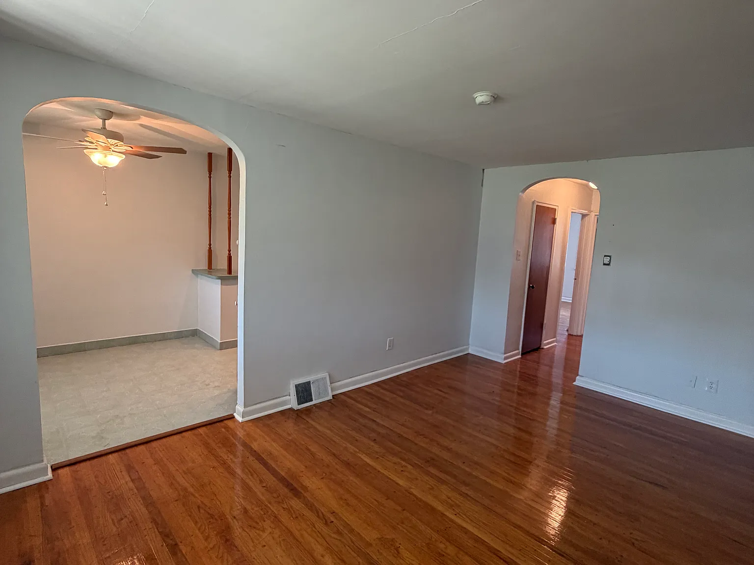 2 bed, 740 sqft, $1,500 — Photo 2