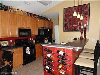 2nd image of 102 Sunset Dr