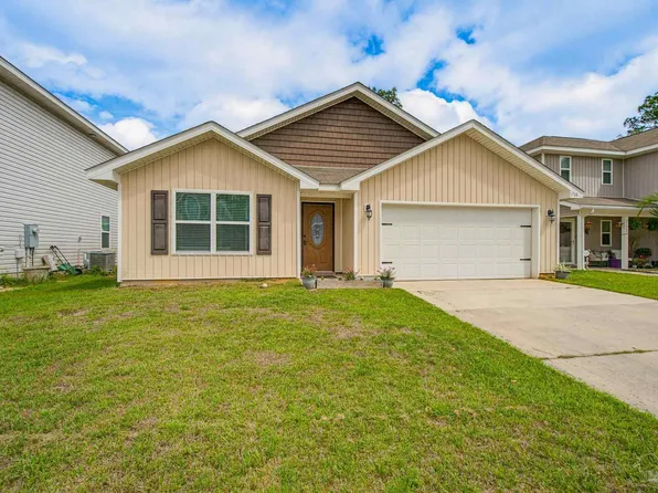 5768 Blackhorse Cir, Pensacola, FL 32526