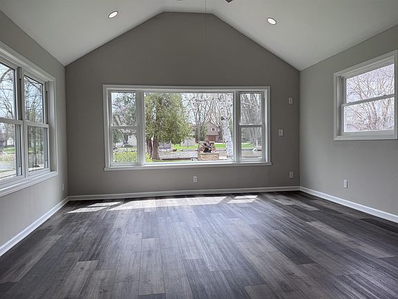 4th image of 2953 Shadow Ln