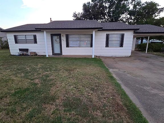 2nd image of 606 N Cedar Ave