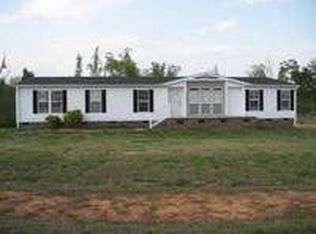1926 Whitehead Dr, Snow Camp, NC 27349