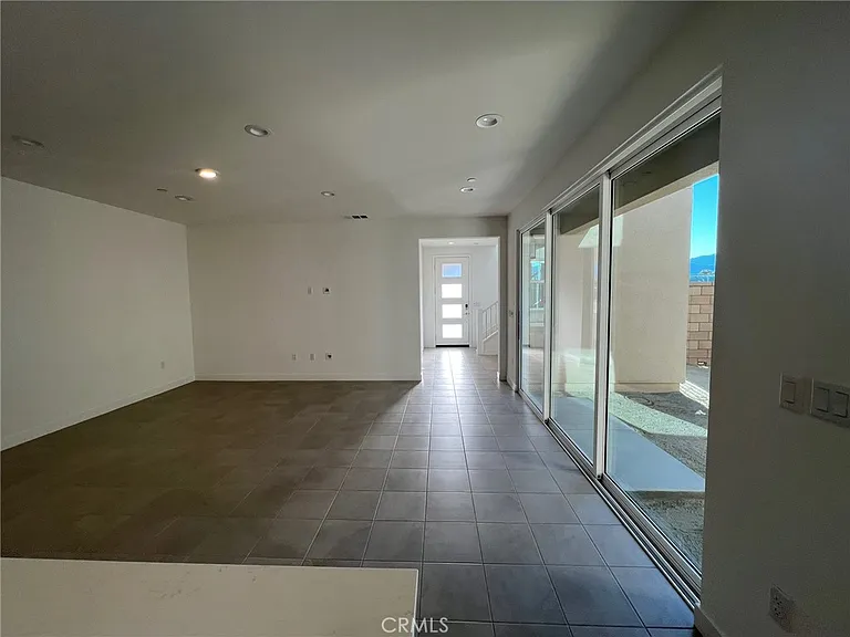 75189 Aldrich — Photo 3