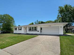 1420 Waverly Ave, Grand Haven, MI 49417