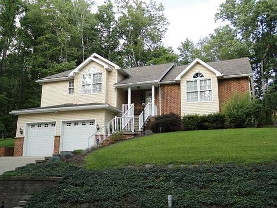 2nd image of 94 Northwoods Dr