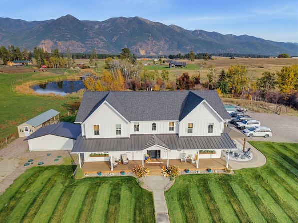 221 Fairview Ln