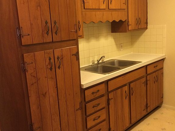 3rd image of 813 W Virginia St #B