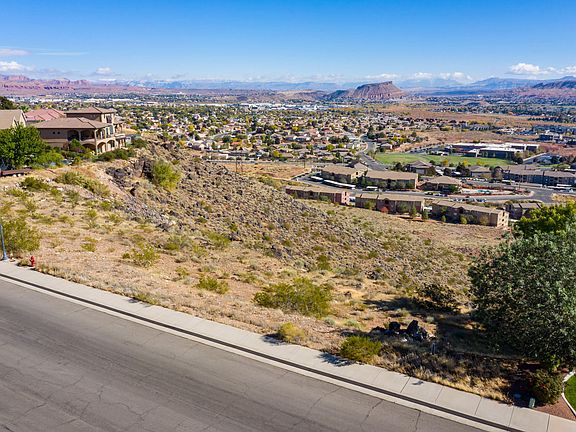 3rd image of 411 S Five Sisters Dr #122
