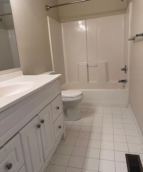 100 Oak Ave — Photo 5