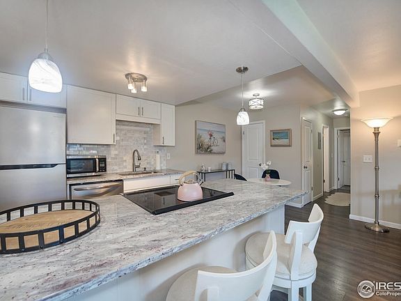 3rd image of 625 Manhattan Pl #107