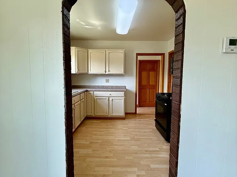 415 7th Ave NE — Photo 5