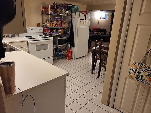 4th image of 343 E 200 S