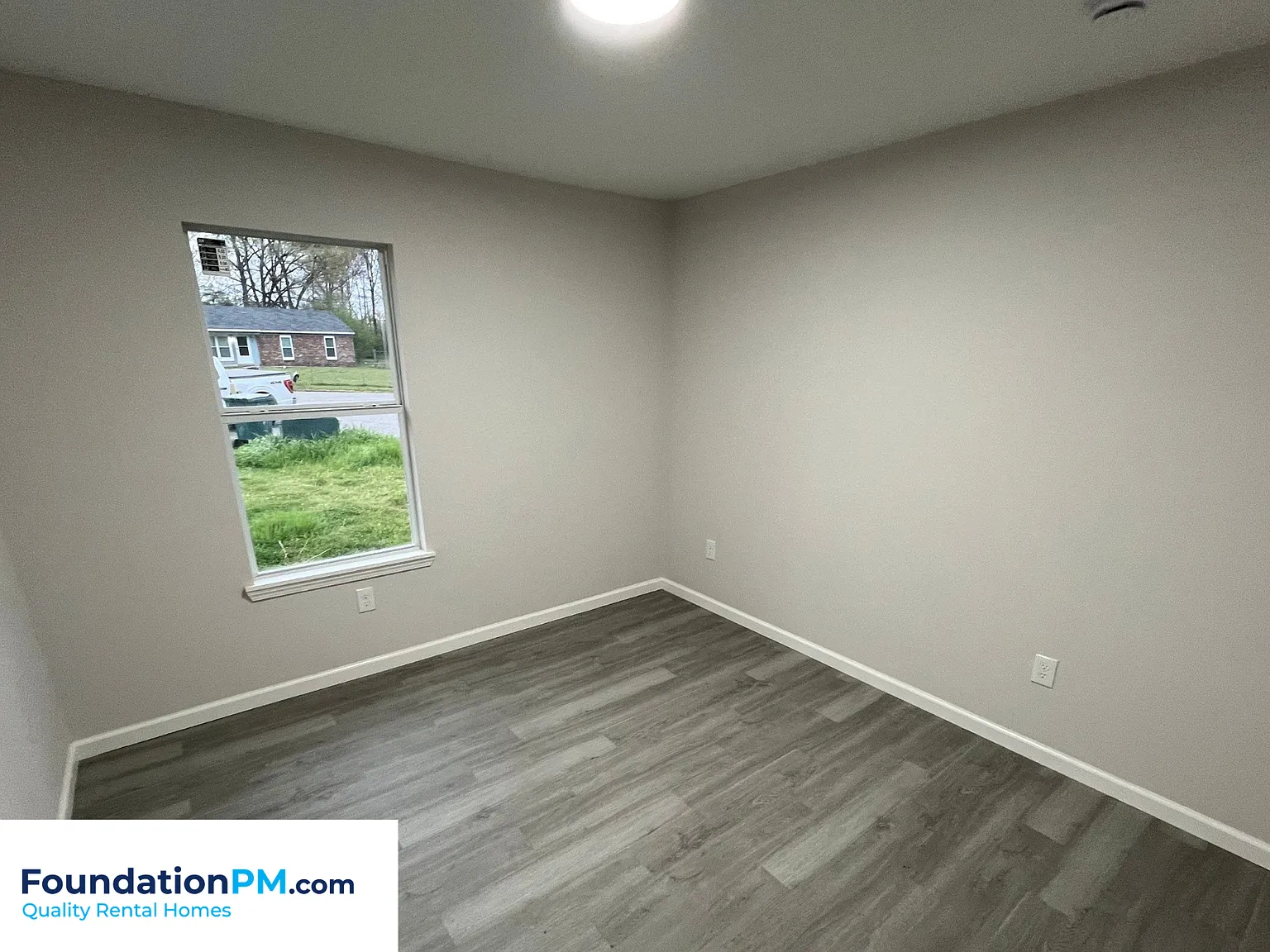 4911 Shayne Cove - 1 — Photo 4