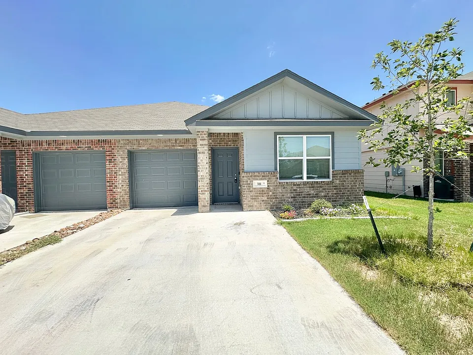 311 Green Valley Dr