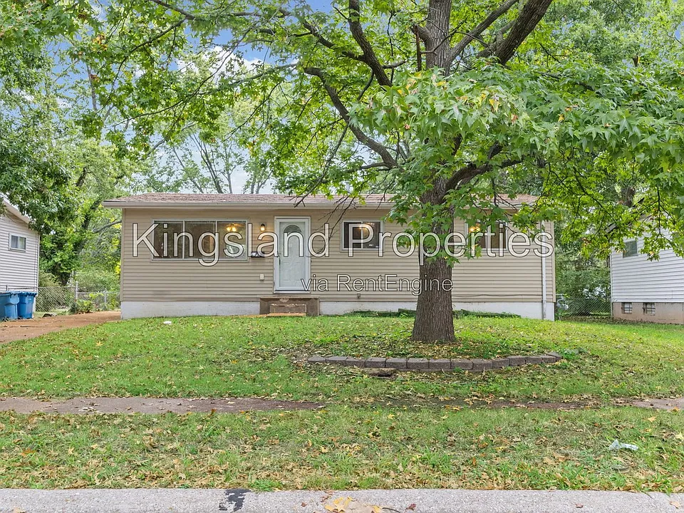 272 Elmdale Dr
