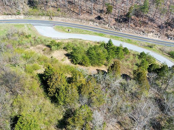 5th image of Red Oak Cir