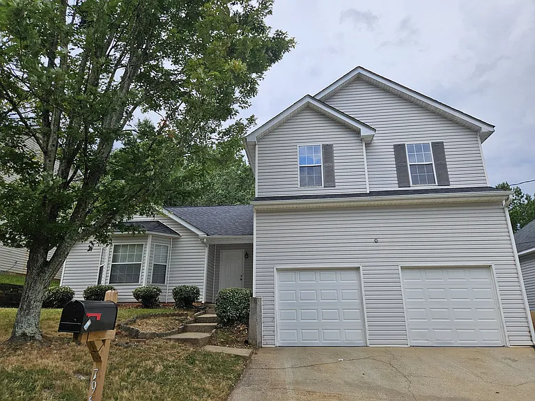 795 Edenberry Ln — Photo 4