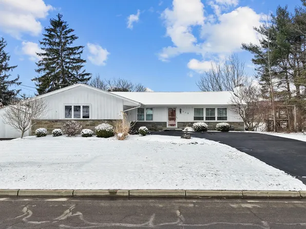 713 Catalina Blvd, Endwell, NY 13760