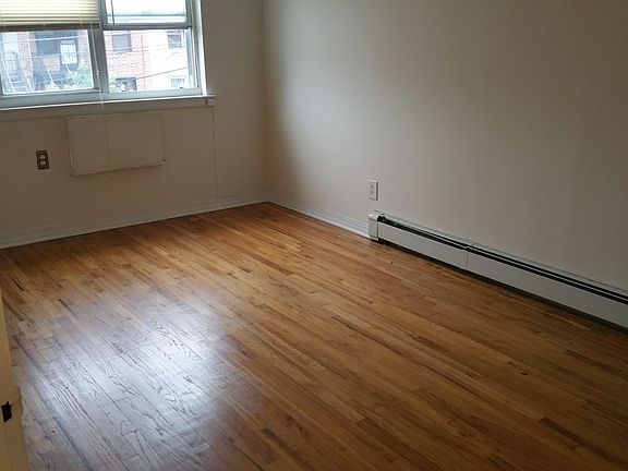 5th image of 2820 50th St