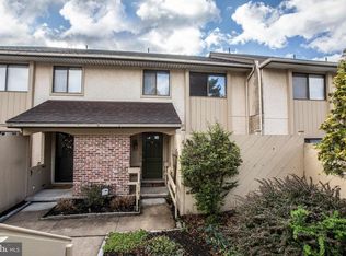 28 Pine Woods Ct, Reading, PA 19607