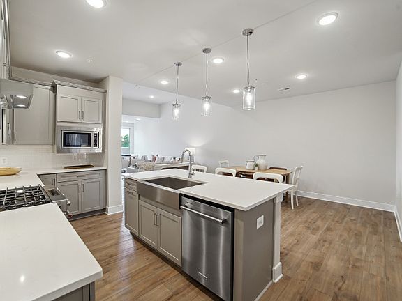Spacious Kitchen - Perfect for Entertaining