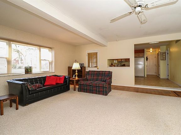5th image of 1031 Eastgate Dr