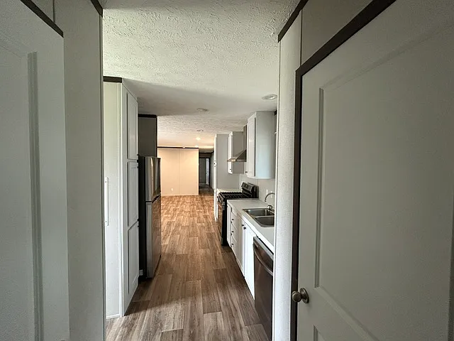 100 Pheasant Run — Photo 9